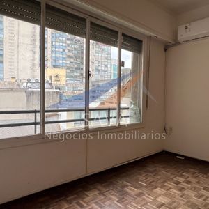 Alquiler Apartamento 1 Dormitorio En Ciudad Vieja! Piso Alto Y Terraza.