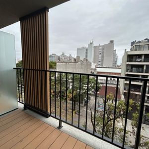 Alquiler De Apartamento A Estrenar Con Balcón Y Equipamiento Premium - La Blanqueada