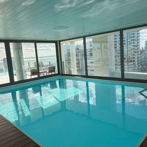 Exclusivo Apartamento Frente Al Mar En Punta Del Este: Lujo Y Vistas Panorámicas