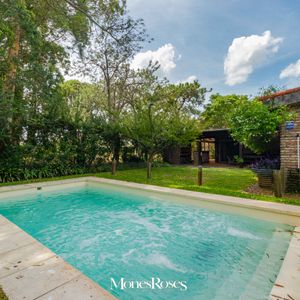 Divina Casa En Venta En Carrasco 1 Planta 820m Terreno 3 Dorm. Piscina