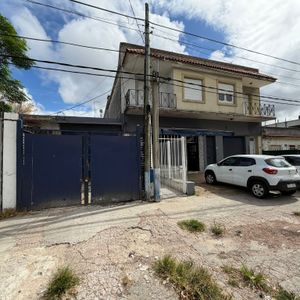 Local Comercial De 250metros, Larravide Esq. Tunez