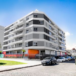 Venta Apartamento 2 Dormitorios Con Terraza, Parque Batlle, Montevideo.