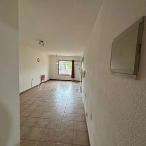 Alquiler En El Prado De 2 Dormitorios, Por Escalera, Al Frente, Terraza Lavadero, Salon De Uso Comun