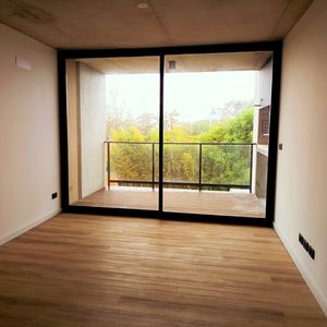 Apartamento En Alquiler A Estrenar, Dos Dormitorios,  Con Terraza Propia Con Parrillero