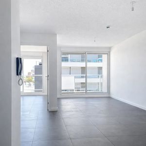 Estrena Hoy La Vida De Tus Sueños: Espectacular Apartamento De 1 Dormitorio En El Piso 8, Con Vistas Panorámicas Y Ubicación Privilegiada A Metros De Tres Cruces.
