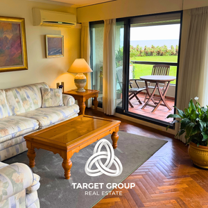 Exclusivo Apartamento En Carrasco: Lujo Frente Al Mar, Primera Línea.