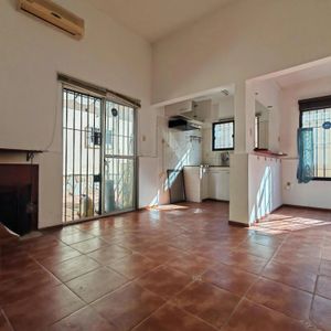 Casa / Apartamento En Venta - 1 Dormitorio - La Blanqueada