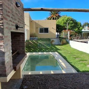 Casa En Venta En Punta Fria Piriapolis, A Estrenar
