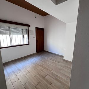 Apartamento En Alquiler En Sayago, Reciclado Con Un Dormitorio