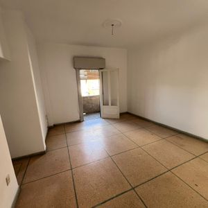 Apartamento Barrio Bella Vista Con 2 Dormitorios + Servicio, 2 Baños, Balcon