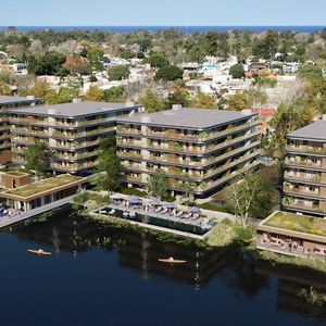 Venta De 1 Dormitorio En Barra Carrasco, Rotunda Al Lago
