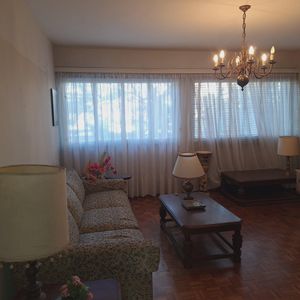 Excelente Apartamento Dos Dormitorios, Garage En Zona Privilegiada