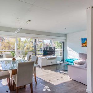 Venta Luminoso Apartamento De 2 Dormitorios En Malvín Sur - Con Garaje