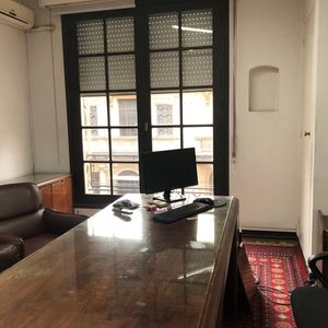 Excelente Apartamento Con Ubicación Privilegiada, Un Apartamento Por Piso Y Con Garaje.