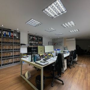 Oficina En Venta, Centro, 109 Metros, Primer Piso Por Escalera