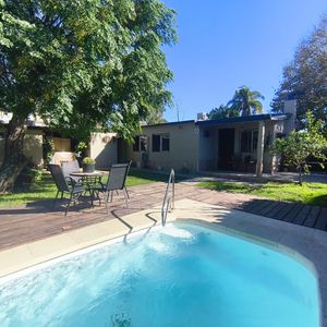 Casa Con Piscina A La Venta En La Floresta || Apartamento Avenida Oportunidad