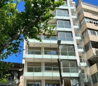 Monoambiente Amueblado En Vicenz | Pocitos | Piso Alto | Pronto Para Entrar