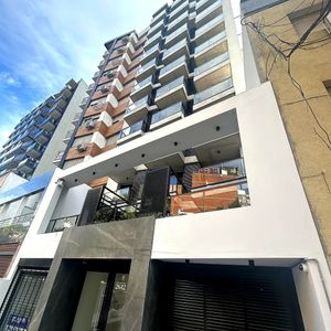 Oportunidad En Punta Carretas: 1 Dorm Al Frente Con Terraza | Usd 218.000