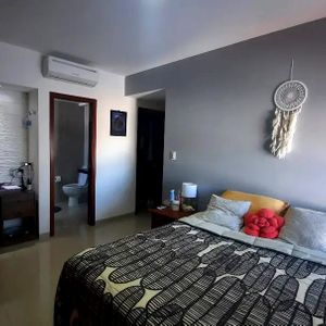 Alquiler Edificio Mythos Av. Los Cusis