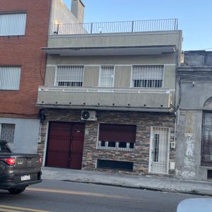 Excelente Propiedad S/ Garibaldi Casi Av San Martín !!