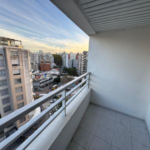 Venta De Apartamento 1 Dormitorio En Pocitos Con Garage