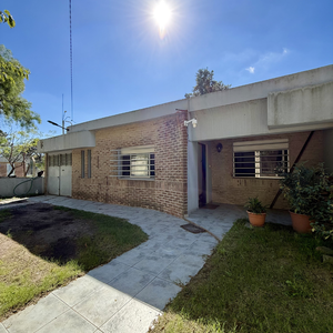 Venta De Casa Padrón único 3 Dormitorios 3 Baños Y Fondo Ciudad De La Costa