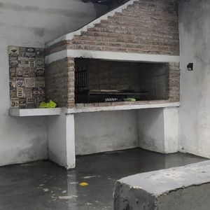 Alquiler Ph En Belvedere De 1 Dormitorio, Patio Con Parrillero, Cochera Incluida, Sin Gastos Comunes