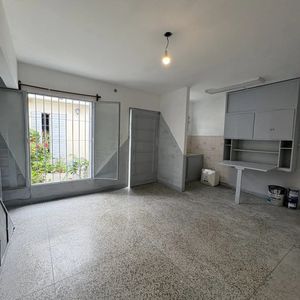 Alquiler En La Union De 1 Dormitorio, Planta Baja Interior, Azotea,  Gastos Comunes Bajos