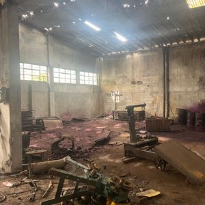 Venta Galpón/depósito Con 4 Terrenos Pu, La Teja