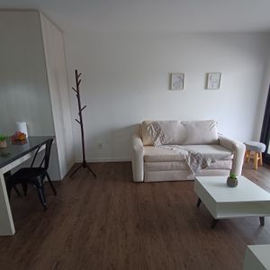 Precioso Apartamento. Equipado. Próximo A 18 De Julio Y Rambla.