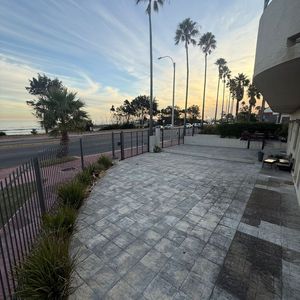 Alquiler En Punta Gorda De 1 Dormitorio, Frente Al Mar, Patio Y Cochera, Sin Gastos Comunes
