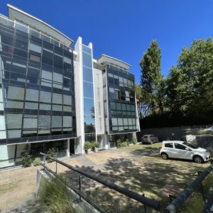 Venta Oficina En Av. De Las Américas, Corp, Con Renta.