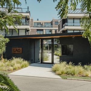 Venta Y Alquiler Apartamento 3 Dormitorios - Parque Miramar