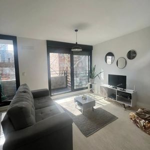 Exclusivo Apartamento De 2 Dormitorios En Calle Rodó Con Amplia Terraza Frontal, Ideal Para Disfrutar.