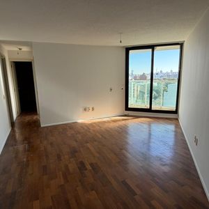 Apartamento 1 Dormitorio Al Contra-frente Piso 14, Av. Brasil Y Pedro Fco. Berro.