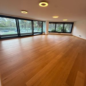 Exclusivo Apartamento De 3 Dormitorios Más Servicio En El Corazón De Punta Carretas: ¡su Nuevo Hogar De Lujo Le Espera!