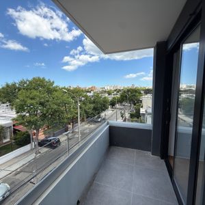 Monoambiente Penthouse Con Balcón, Solárium Y Parrillero Privado En Complejo Cerrado Molino Del Parque