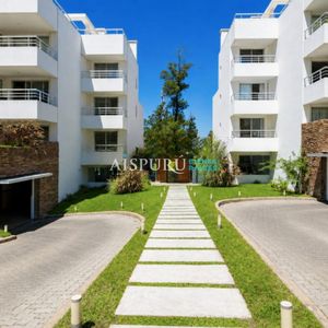 Departamento A Estrenar En El Golf - Entorno Residencial En Playa Brava.
