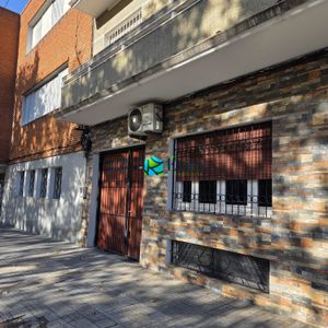 Vendo Ph De Bajos Al Frente Con Garage 3 Dormitorios Por Avenida Garibaldi Si Banco Reducto