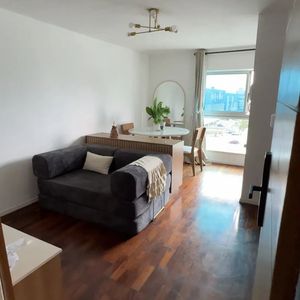 Alquiler En Tres Cruces De 1 Dormitorio, Piso 4 Lateral, Moderno Y Luminoso