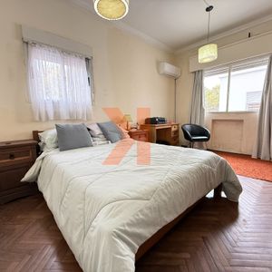 Venta Apartamento 2 Dormitorios Cocina Definida Terraza Lavadero Sobre Bv Artigas