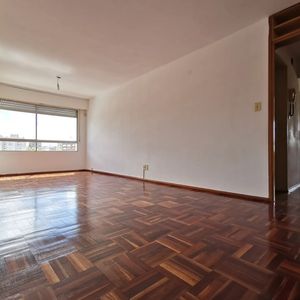 Alquiler Apartamento De 3 Dormitorios En Pocitos