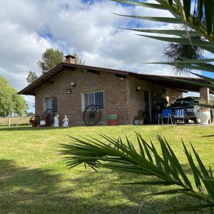 Se Vende Chacra De 8,5 Ha Con Casa De 2 Dormitorios En Soca, Canelones.