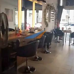 Alquiler Local Comercial En Cordón! Sin Gastos Comunes.