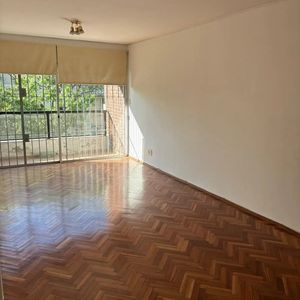 Apartamento En Alquiler De 2 Dormitorios Con Garaje En Pocitos
