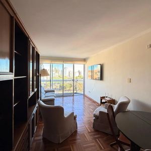 Alquiler Amueblado En Parque Rodo, 2 Dormitorios Y 2 Baños , Piso Alto Y Terrazas, Cochera Y Calefaccion