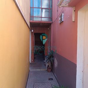 Venta Apartamento 2 Dormitorios, Altillo, Azotea, A Reciclar, Ideal Para Inversión, La Comercial