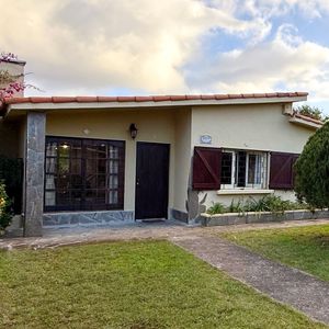 Alquiler Hermosa Casa En El Pinar Sur 3 Dormitorios Y Apartamento Independiente Con Piscina Inmejorable Ubicación