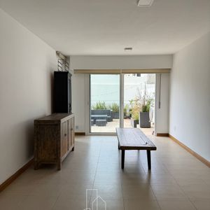 Apartamento Con Disfrutable Patio Límite Pocitos Con Parque Batlle!!!