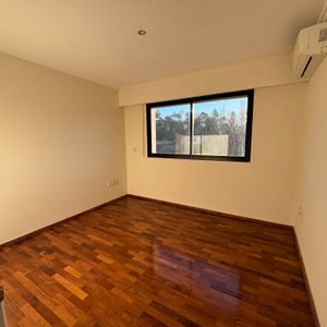 Gated Neighborhood Superb 5 Bdrm Home